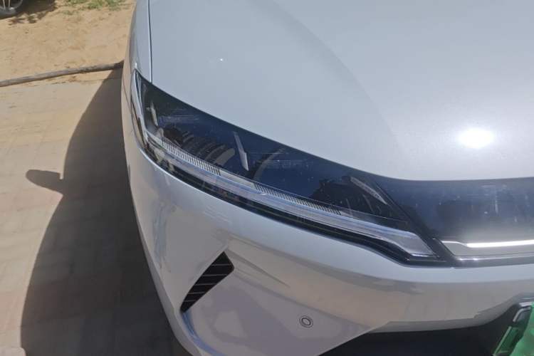 Used BYD Yuan UP 2025 Intelligent Driving Version 401 KM Dynamic Edition Right Front Headlight