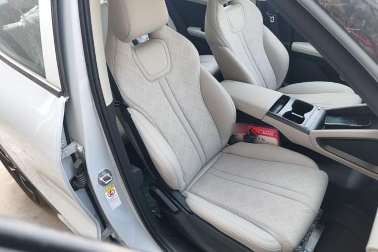 Used BYD Yuan UP 2025 Intelligent Driving Version 401 km Leading Edition Right Front Seat
