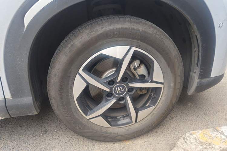 Used BYD Yuan UP 2025 Intelligent Driving Version 401 km Leading Edition Right Front Wheel Hub