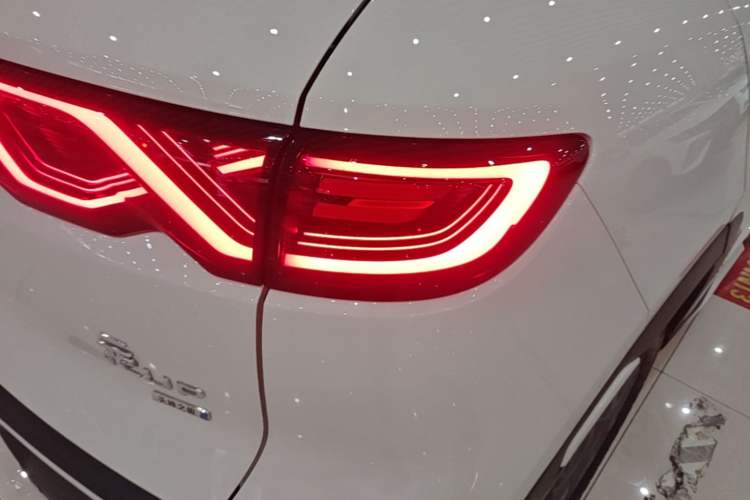 Used BYD Yuan UP 2025 Intelligent Driving Version 401 KM Dynamic Edition Right Rear Taillight