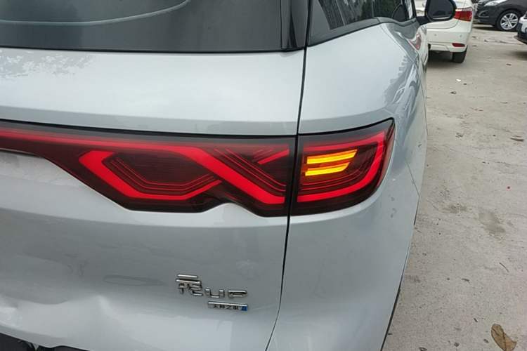 Used BYD Yuan UP 2025 Intelligent Driving Version 401 KM Dynamic Edition Right Rear Taillight