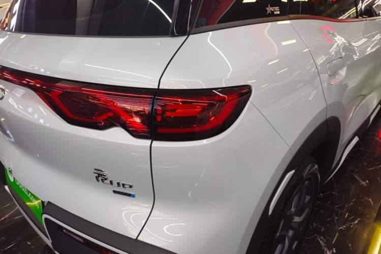 Used BYD Yuan UP 2025 Intelligent Driving Version 401 KM Dynamic Edition Right Rear Taillight