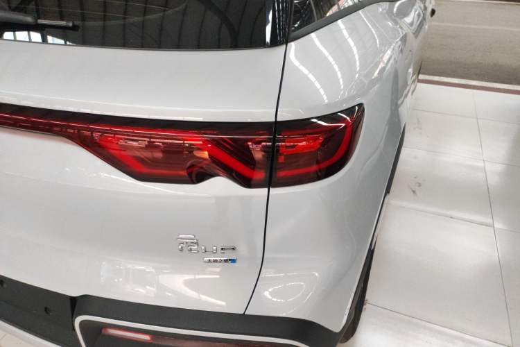 Used BYD Yuan UP 2025 Intelligent Driving Version 401 km Leading Edition Right Rear Taillight
