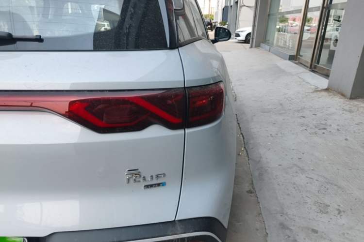 Used BYD Yuan UP 2025 Intelligent Driving Version 401 km Leading Edition Right Rear Taillight