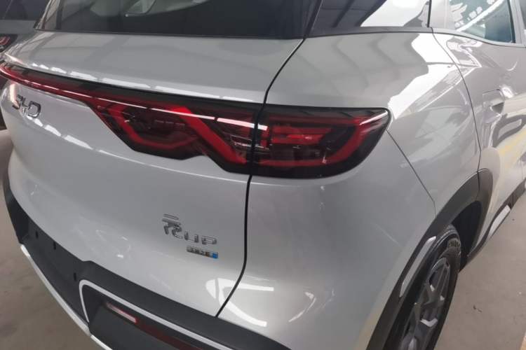 Used BYD Yuan UP 2025 Intelligent Driving Version 401 KM Dynamic Edition Right Rear Taillight