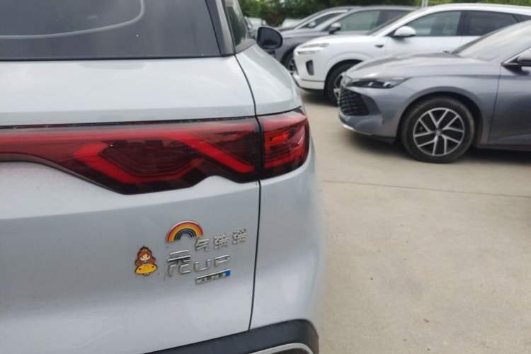 Used BYD Yuan UP 2025 Intelligent Driving Version 401 KM Dynamic Edition Right Rear Taillight