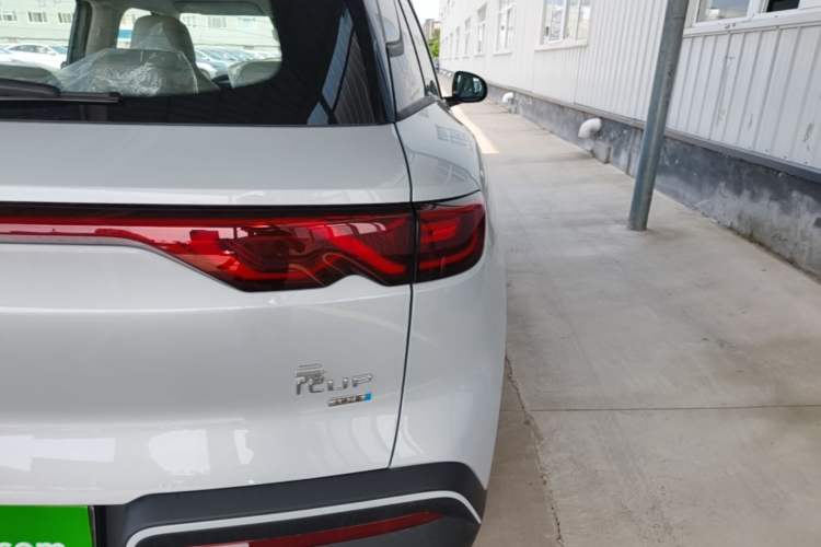 Used BYD Yuan UP 2025 Intelligent Driving Version 401 km Leading Edition Right Rear Taillight
