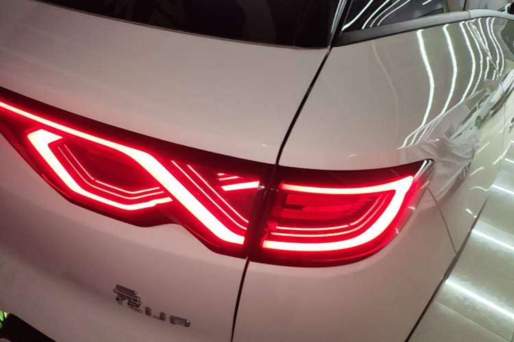 Used BYD Yuan UP 2025 Model 301KM Leading Version Right Rear Taillight