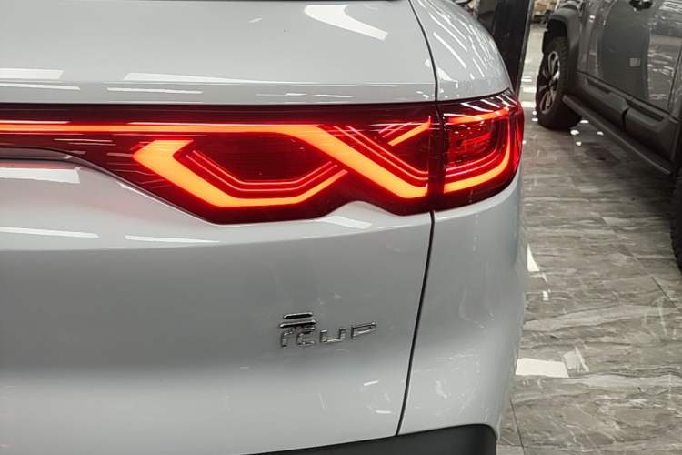 Used BYD Yuan UP 2025 Intelligent Driving Version 401 KM Dynamic Edition Right Rear Taillight