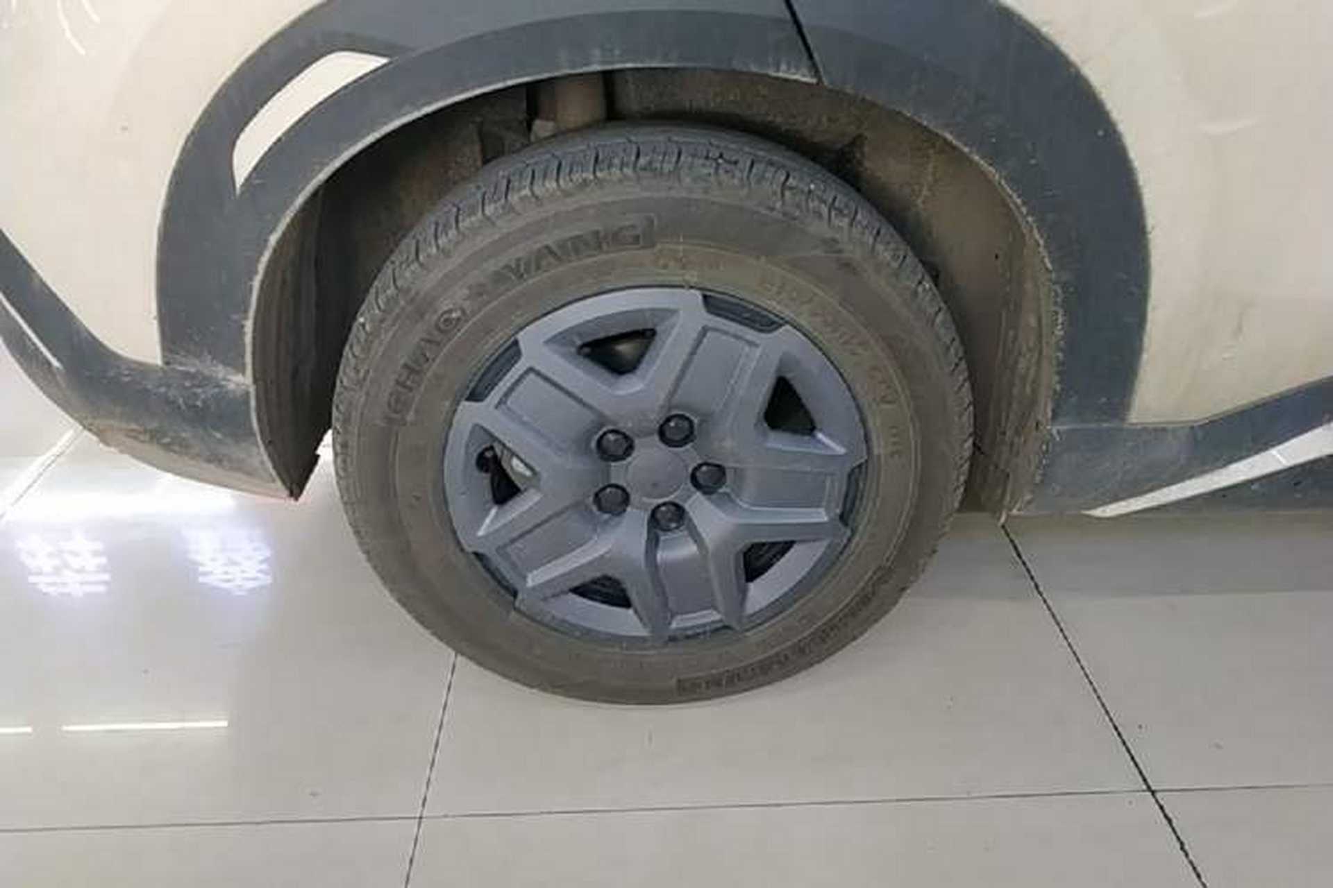Used BYD Yuan UP 2025 Model 301KM Leading Version Right Rear Wheel Hub
