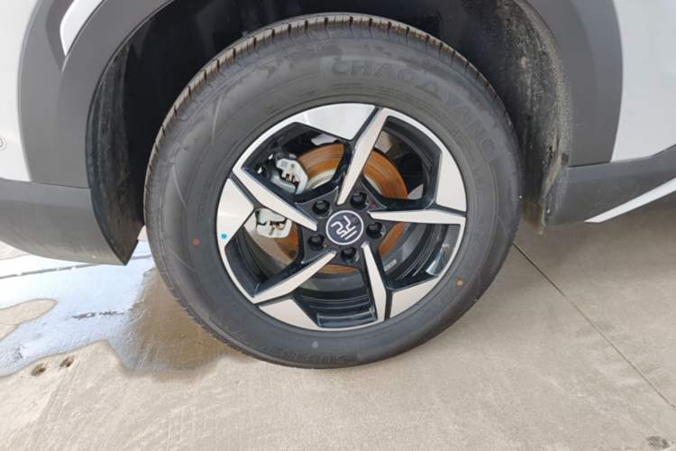 Used BYD Yuan UP 2025 Intelligent Driving Version 401 km Leading Edition Right Rear Wheel Hub