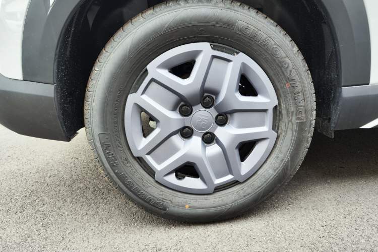 Used BYD Yuan UP 2025 Model 301KM Leading Version Right Rear Wheel Hub