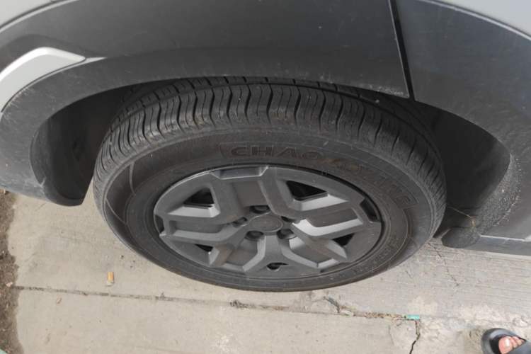 Used BYD Yuan UP 2025 Intelligent Driving Version 401 KM Dynamic Edition Right Rear Wheel Hub