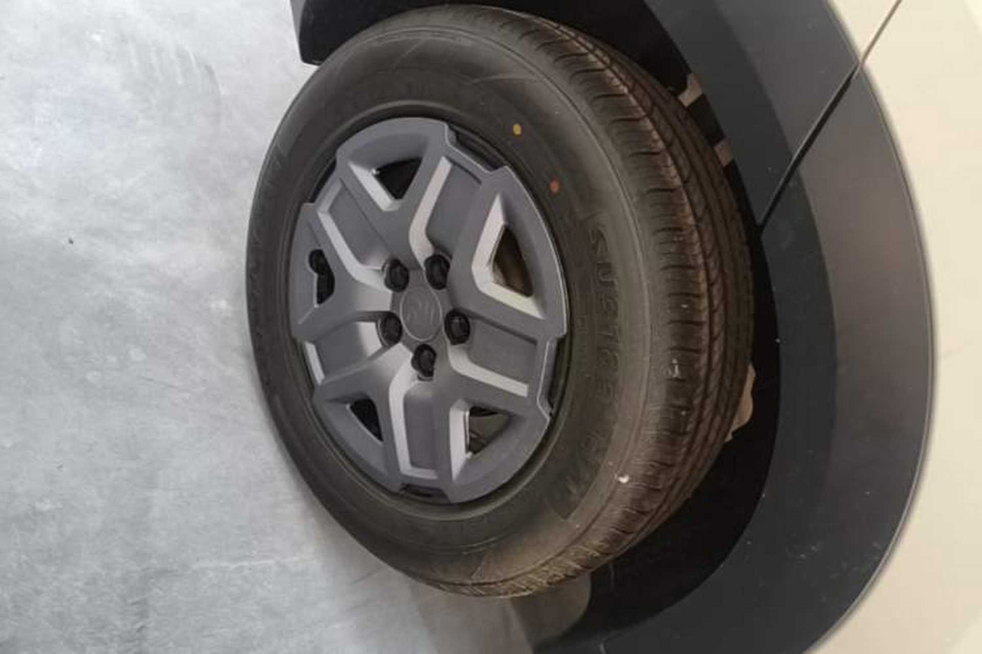 Used BYD Yuan UP 2025 Model 301KM Leading Version Right Rear Wheel Hub