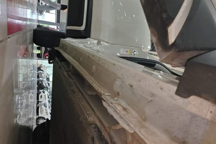 Used BYD Yuan UP 2025 Intelligent Driving Version 401 KM Dynamic Edition Right Side Sill