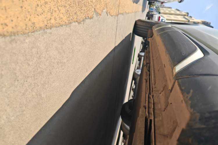 Used BYD Yuan UP 2025 Intelligent Driving Version 401 KM Dynamic Edition Right Side Sill
