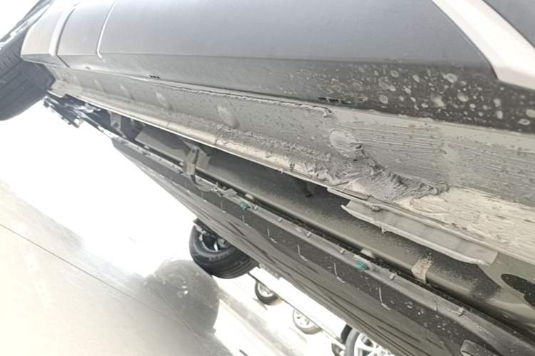 Used BYD Yuan UP 2025 Model 301KM Leading Version Right Side Sill
