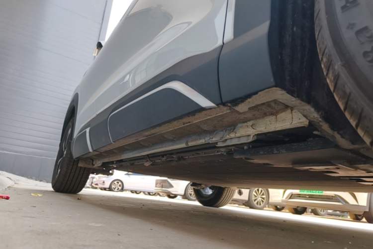 Used BYD Yuan UP 2025 Intelligent Driving Version 401 km Leading Edition Right Side Sill