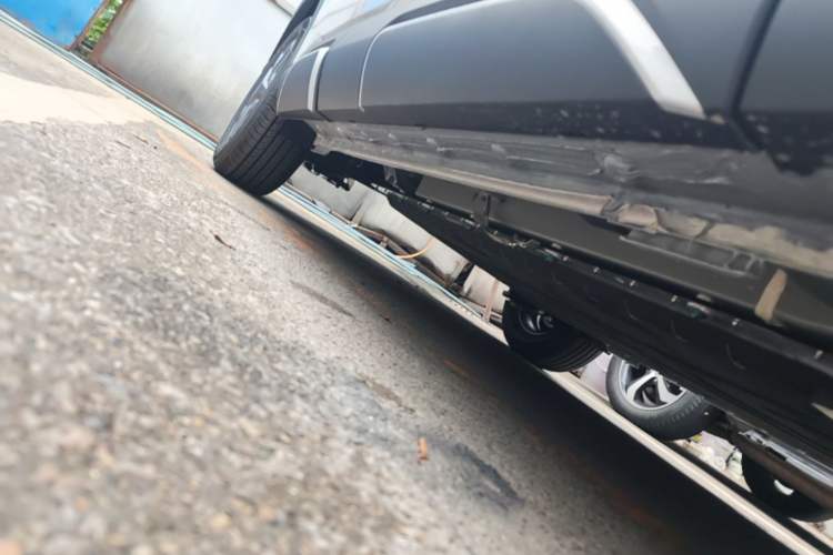 Used BYD Yuan UP 2025 Model 301KM Leading Version Right Side Sill