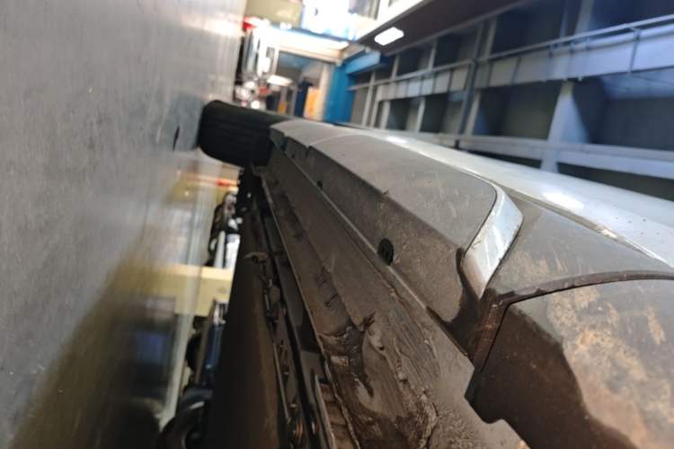 Used BYD Yuan UP 2025 Intelligent Driving Version 401 km Leading Edition Right Side Sill