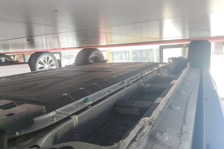 Used BYD Yuan UP 2025 Model 301KM Leading Version Right Side Sill