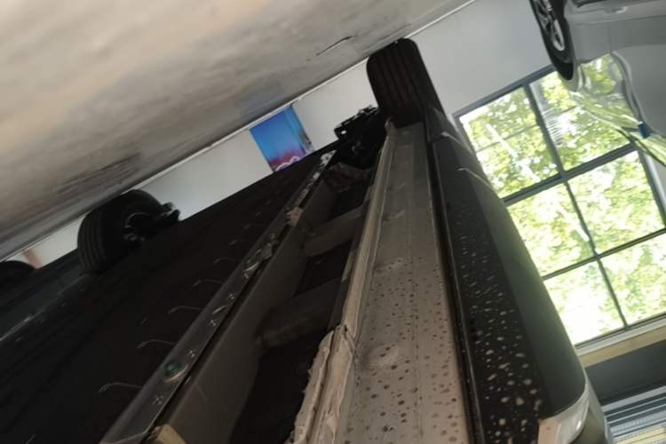 Used BYD Yuan UP 2025 Model 301KM Leading Version Right Side Sill