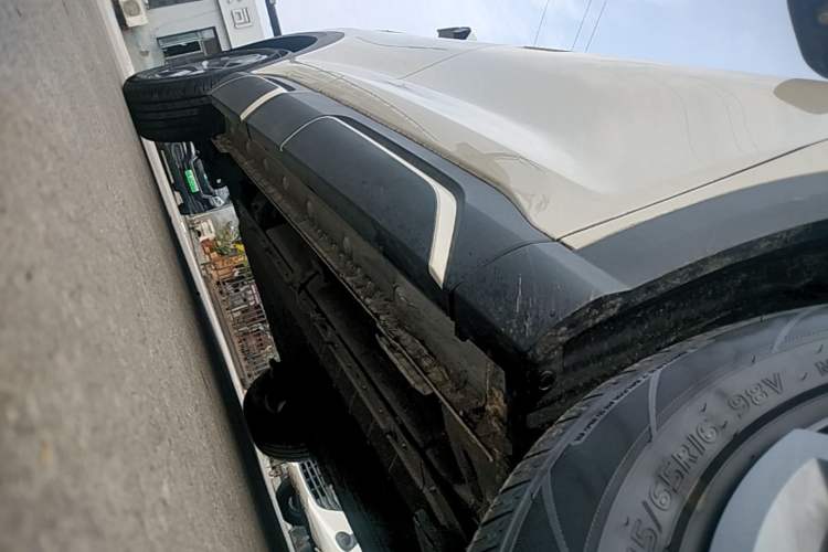 Used BYD Yuan UP 2025 Model 301KM Leading Version Right Side Sill