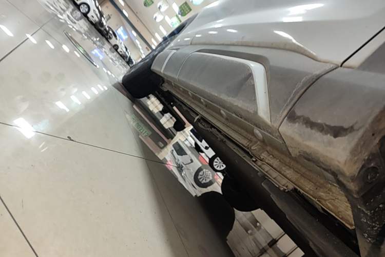 Used BYD Yuan UP 2025 Intelligent Driving Version 401 KM Dynamic Edition Right Side Sill