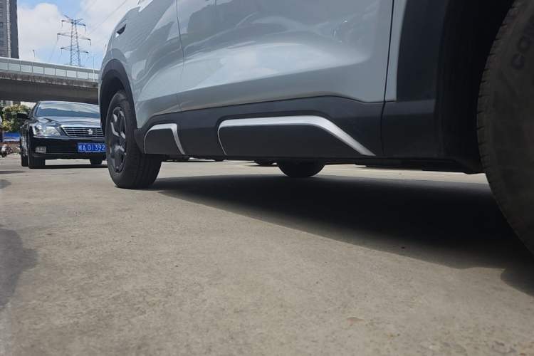 Used BYD Yuan UP 2025 Intelligent Driving Version 401 KM Dynamic Edition Right Side Sill