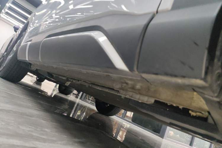 Used BYD Yuan UP 2025 Intelligent Driving Version 401 KM Dynamic Edition Right Side Sill