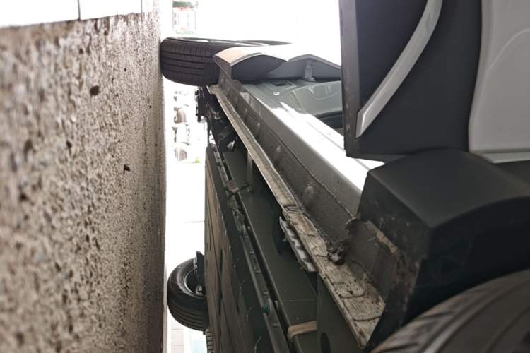 Used BYD Yuan UP 2025 Model 301KM Leading Version Right Side Sill