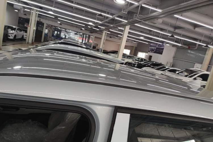 Used BYD Yuan UP 2025 Model 301KM Leading Version Roof
