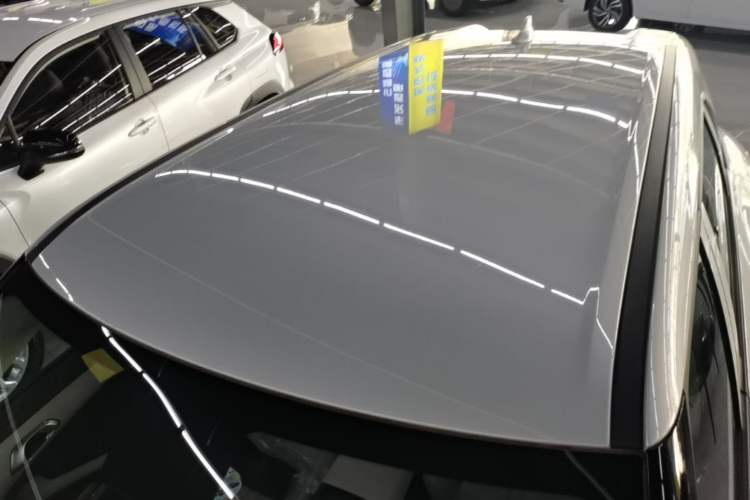 Used BYD Yuan UP 2025 Model 301KM Leading Version Roof