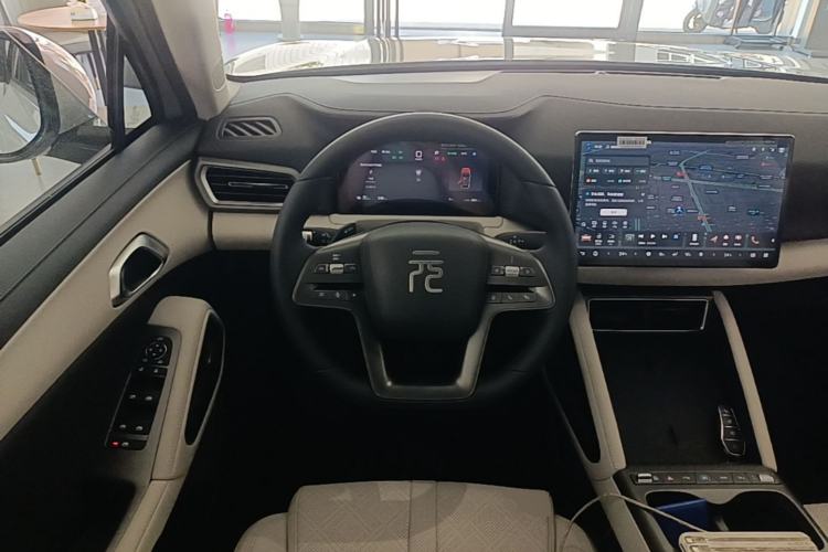 Used BYD Yuan UP 2025 Intelligent Driving Version 401 KM Dynamic Edition Steering Wheel