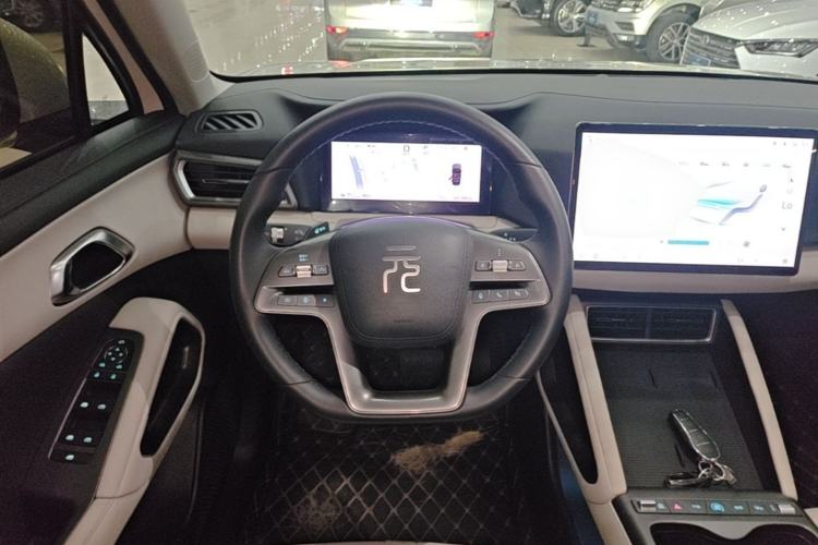 Used BYD Yuan UP 2025 Intelligent Driving Version 401 KM Dynamic Edition Steering Wheel