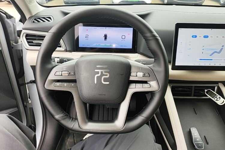 Used BYD Yuan UP 2025 Model 301KM Leading Version Steering Wheel