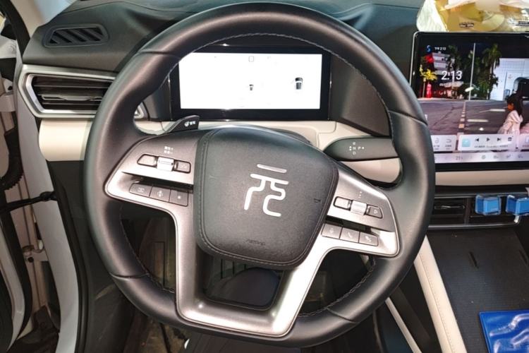 Used BYD Yuan UP 2025 Intelligent Driving Version 401 km Leading Edition Steering Wheel