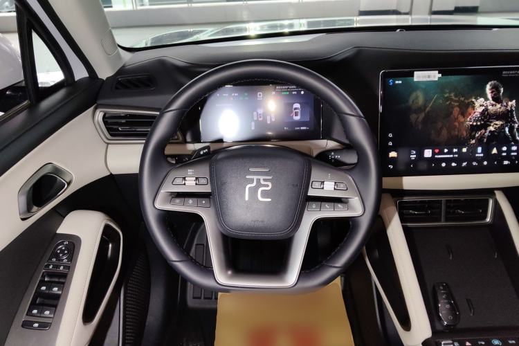 Used BYD Yuan UP 2025 Intelligent Driving Version 401 KM Dynamic Edition Steering Wheel