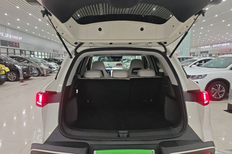 Used BYD Yuan UP 2025 Intelligent Driving Version 401 KM Dynamic Edition Trunk