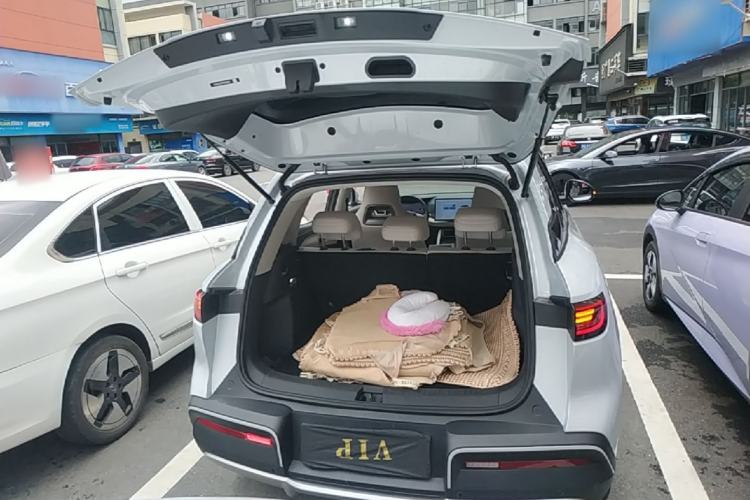 Used BYD Yuan UP 2025 Intelligent Driving Version 401 KM Dynamic Edition Trunk