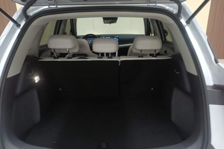 Used BYD Yuan UP 2025 Intelligent Driving Version 401 KM Dynamic Edition Trunk