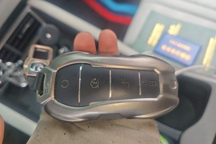 Used BYD Yuan UP 2025 Intelligent Driving Version 401 km Leading Edition Vehicle Key