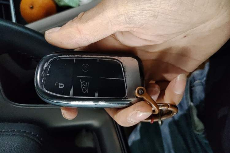 Used BYD Yuan UP 2025 Intelligent Driving Version 401 KM Dynamic Edition Vehicle Key