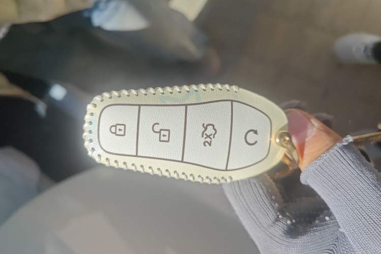Used BYD Yuan UP 2025 Intelligent Driving Version 401 KM Dynamic Edition Vehicle Key