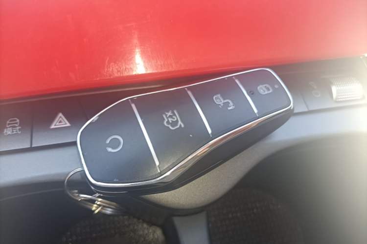 Used BYD Yuan UP 2025 Intelligent Driving Version 401 km Leading Edition Vehicle Key