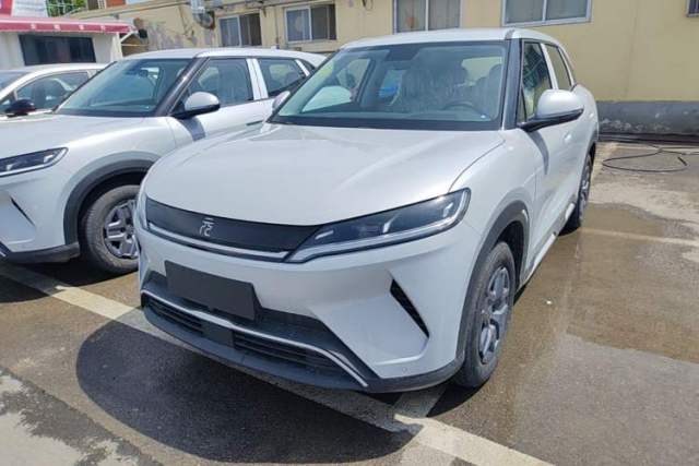 Used BYD Yuan UP 2025 Model 301KM Leading Version