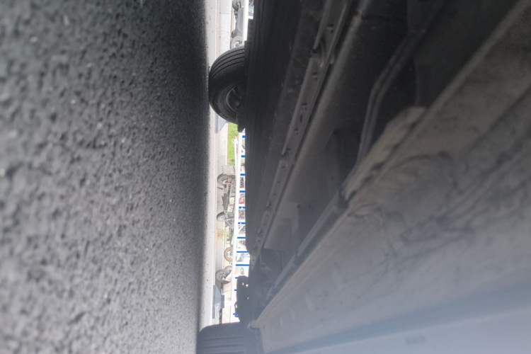 Used BYD Yuan UP 2025 Model 301KM Leading Version Chassis Front Left
