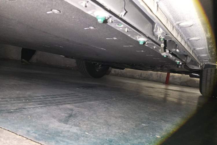 Used BYD Yuan UP 2025 Intelligent Driving Version 401 KM Dynamic Edition Chassis Rear Right