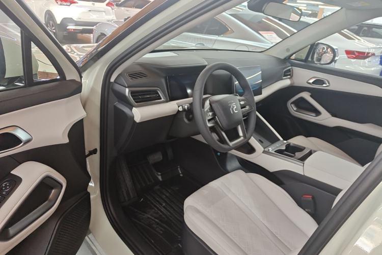 Used BYD Yuan UP 2025 Model 301KM Leading Version Driver Seat
