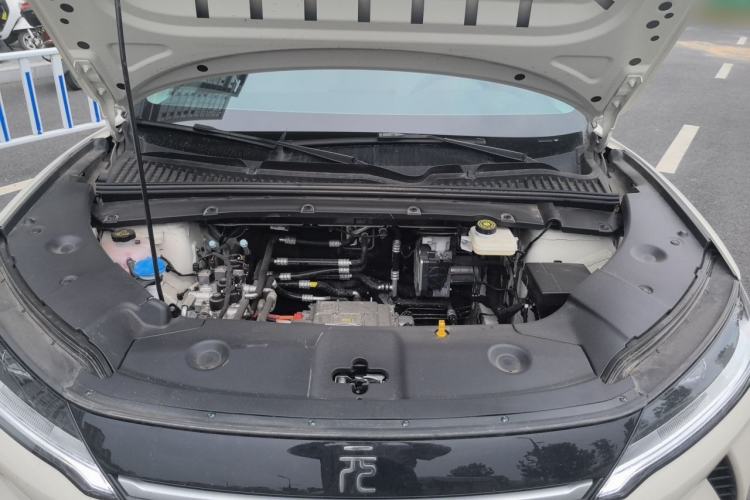 Used BYD Yuan UP 2025 Model 301KM Leading Version Engine Bay